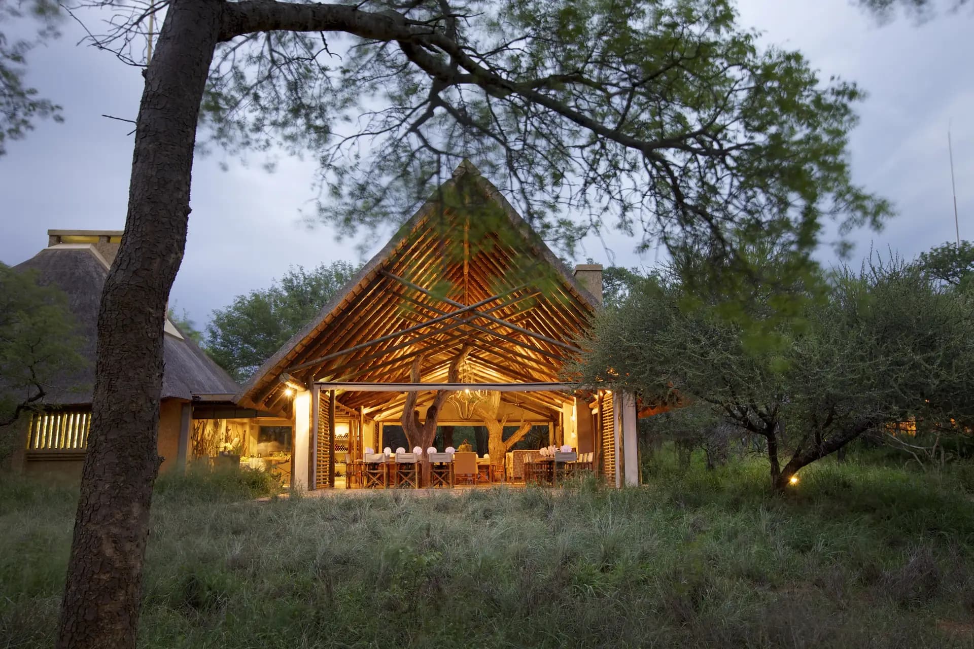 Kapama: Dining pavilion at dusk