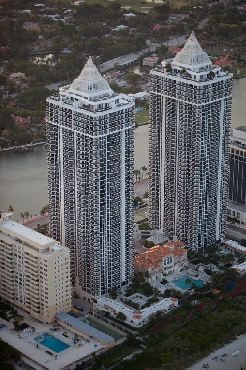 Green Diamond and Blue Diamond, Collins Avenue, Mid-Beach