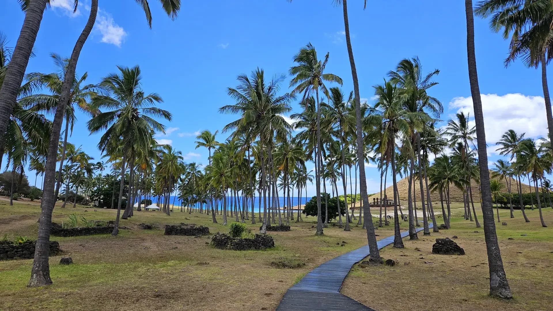 Anakena Beach – Rapa Nui
